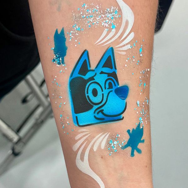 Pochoir de peinture pour visage de chiot bleu